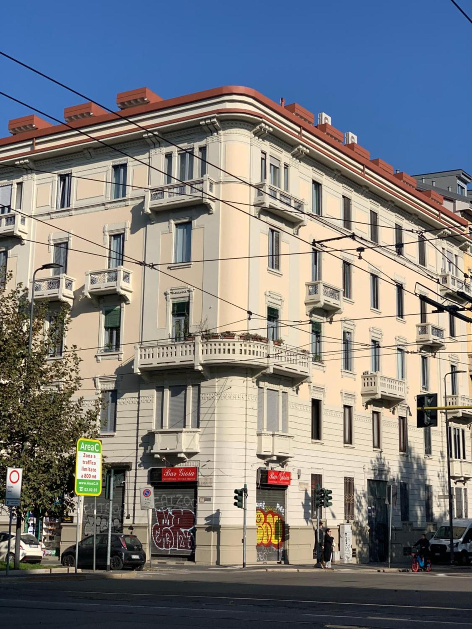 Stylish Flat In Porta Romana-fondazione Prada Mailand
